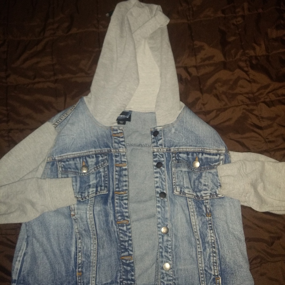 Jean jacket with hoodie